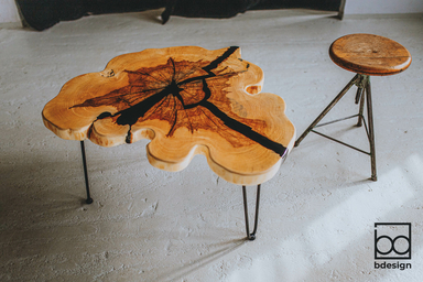 Wymiary: 108 x 77 x 6 cm
Wysokość: 50 cm 